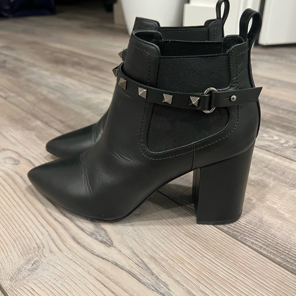Valentino Rockstud Black/Black Ankle Boots